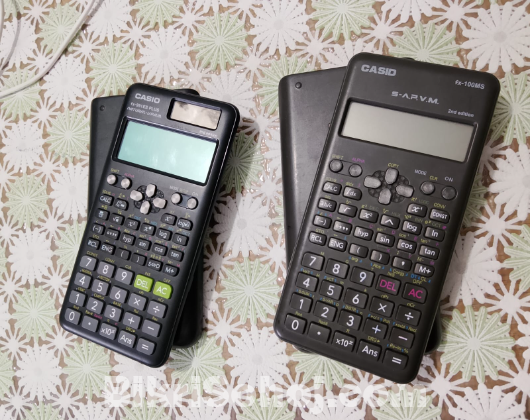 Casio fx-991ES PLUS / Casio fx-100MS